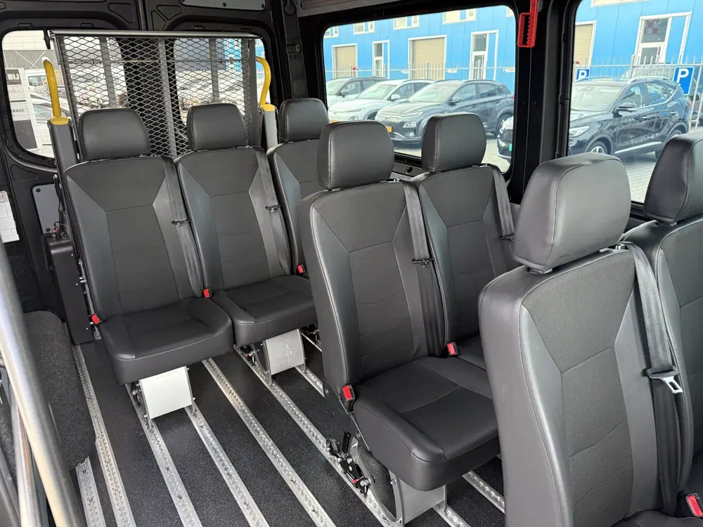 Mercedes-Benz Sprinter uit 2020, foto 6