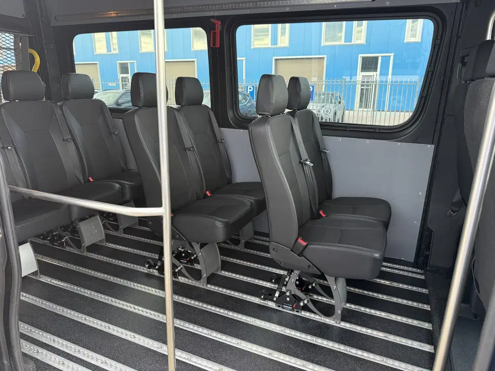 Mercedes-Benz Sprinter uit 2020, foto 7