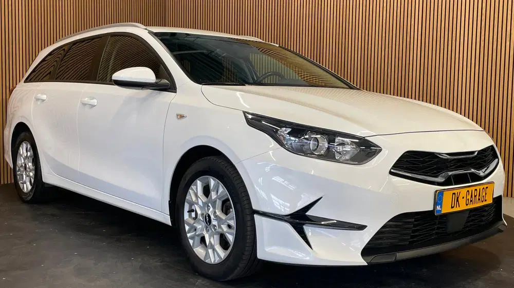 Kia Ceed 1.0 T-GDi DynamicLine uit 2023, foto 14