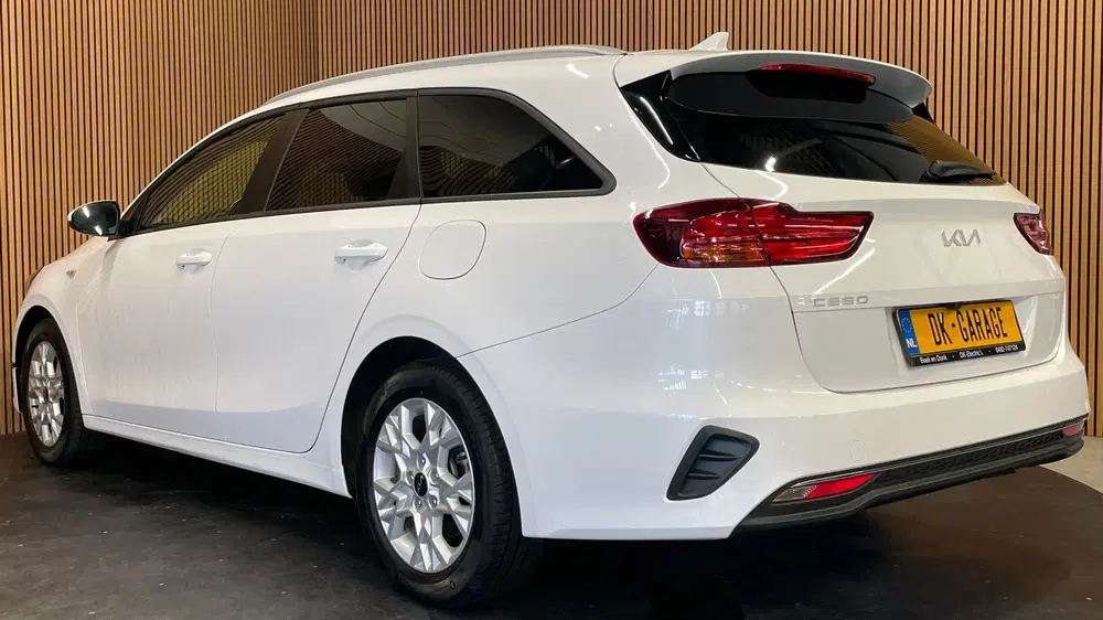 Kia Ceed 1.0 T-GDi DynamicLine uit 2023, foto 15