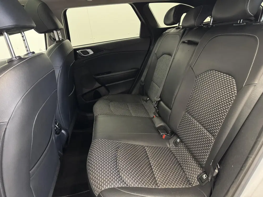 Kia Ceed 1.0 T-GDi ExecutiveLine uit 2024, foto 13