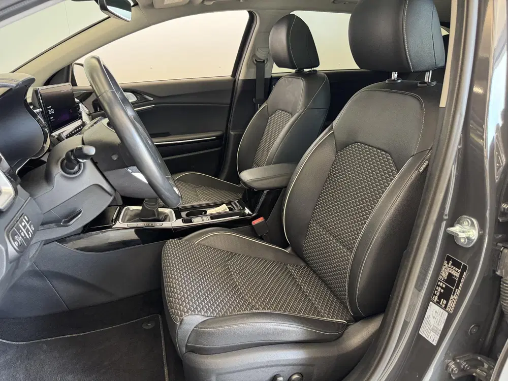 Kia Ceed 1.0 T-GDi ExecutiveLine uit 2024, foto 12
