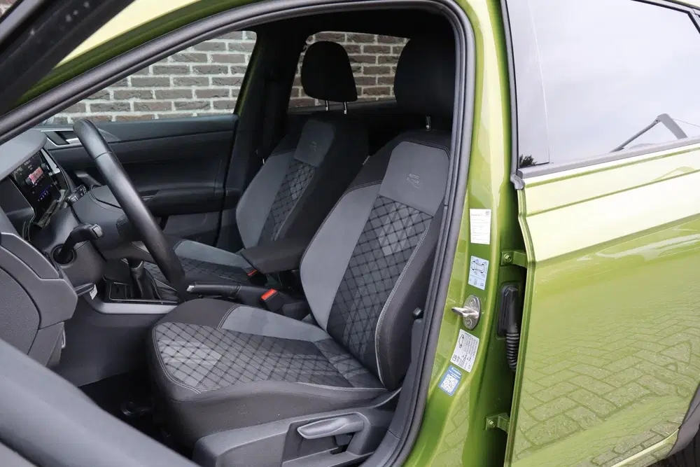 Volkswagen Taigo 1.0 TSI 110pk R-Line Business uit 2022, foto 4