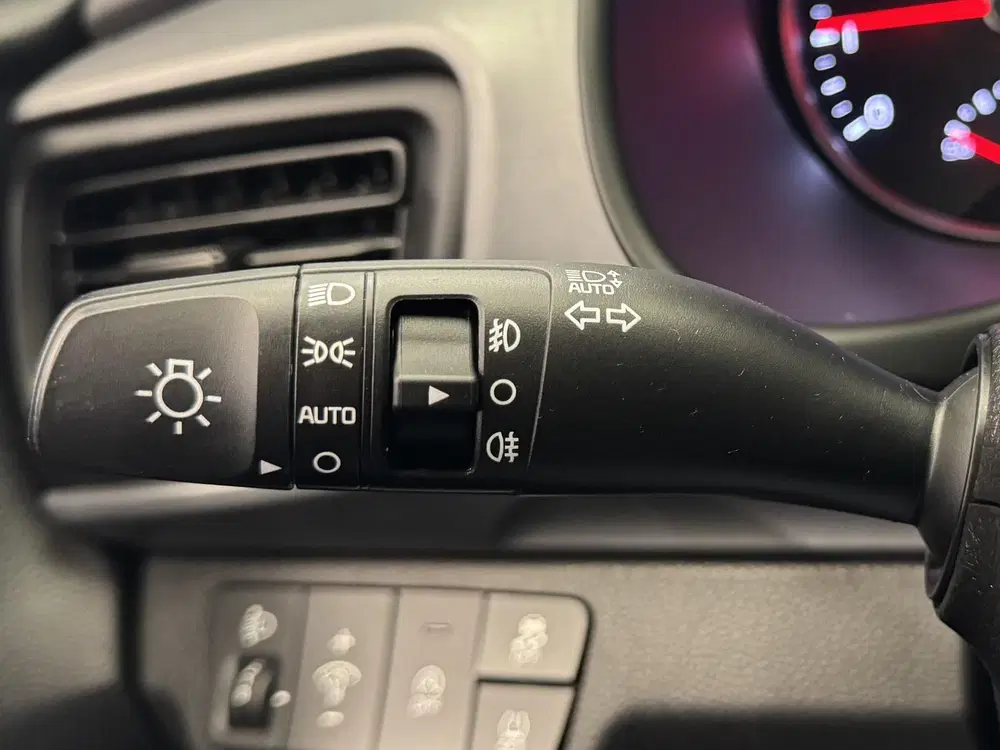 Kia Stonic 1.0 T-GDi MHEV DynamicLine uit 2022, foto 13
