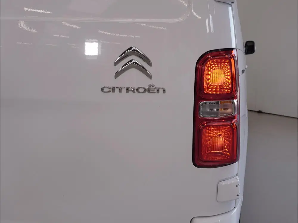 Citroën Jumpy 1.5 BlueHDI 120Pk L2 Driver uit 2021, foto 12