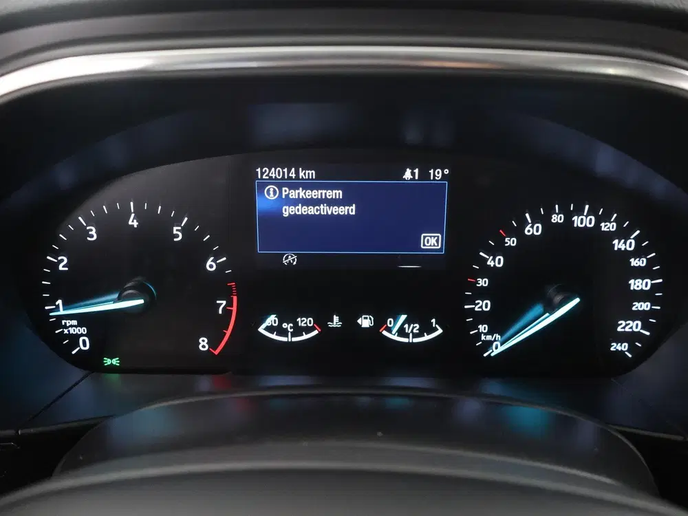 Ford Focus 1.0 EcoBoost Titanium Business uit 2019, foto 12