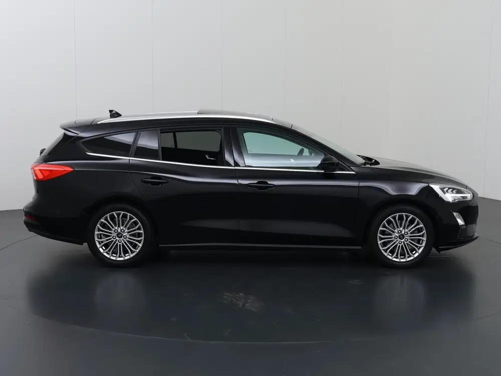 Ford Focus 1.0 EcoBoost Titanium Business uit 2019, foto 6