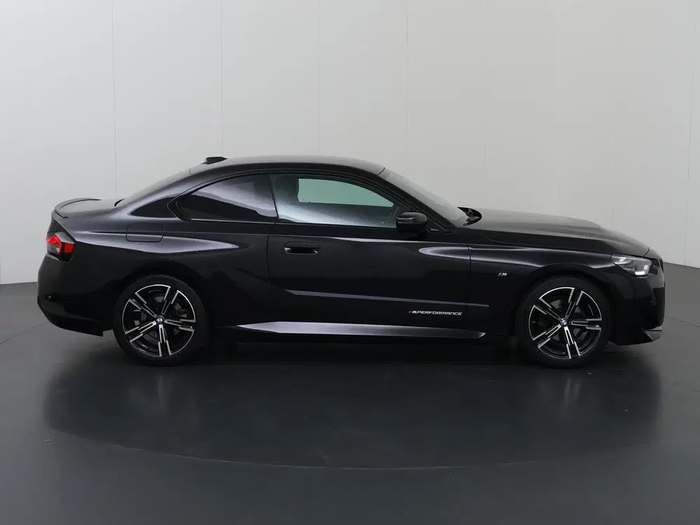 BMW 2-serie 2-serie Coupé 218i uit 2024, foto 6