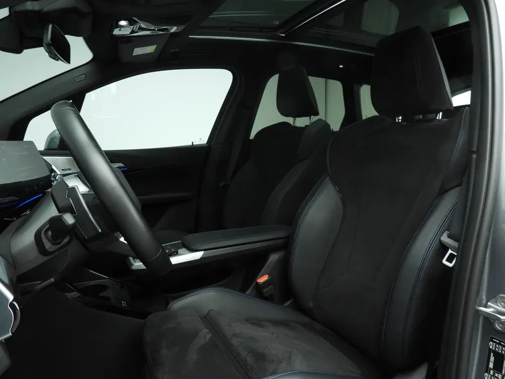 BMW 2-serie Active Tourer 218i uit 2022, foto 7