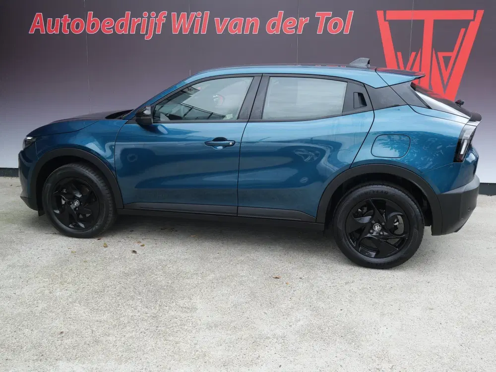 Alfa Romeo Junior 1.2 TURBO HYBRID IBRIDA uit 2025, foto 8