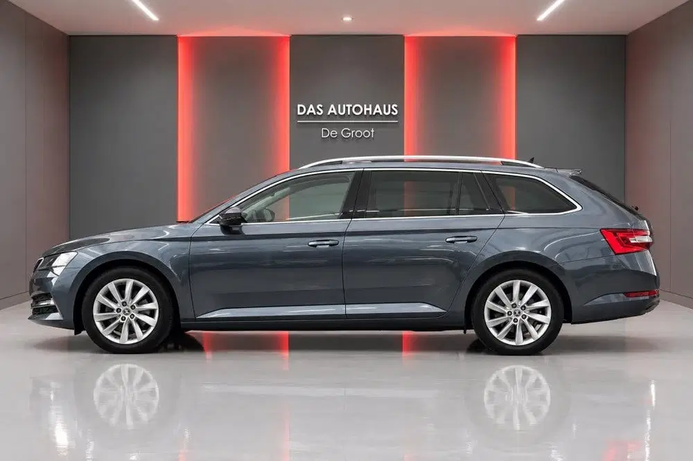 Skoda Superb 1.4TSI iV 218pk Style uit 2020, foto 5