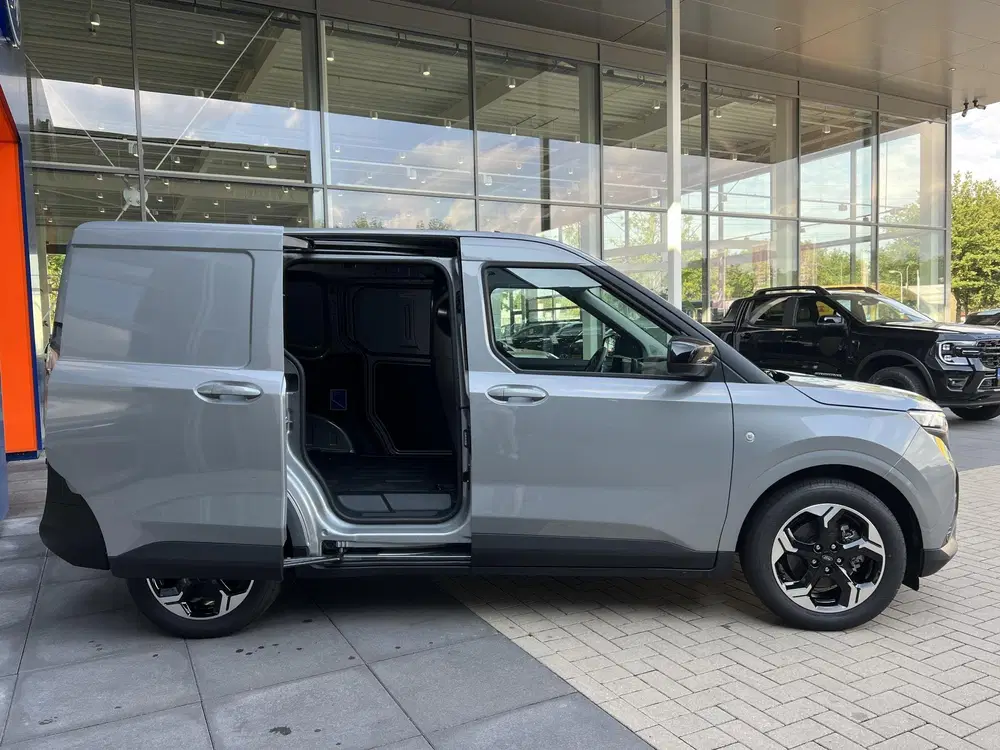 Ford Transit Courier Limited 44 kWh uit 2026, foto 4