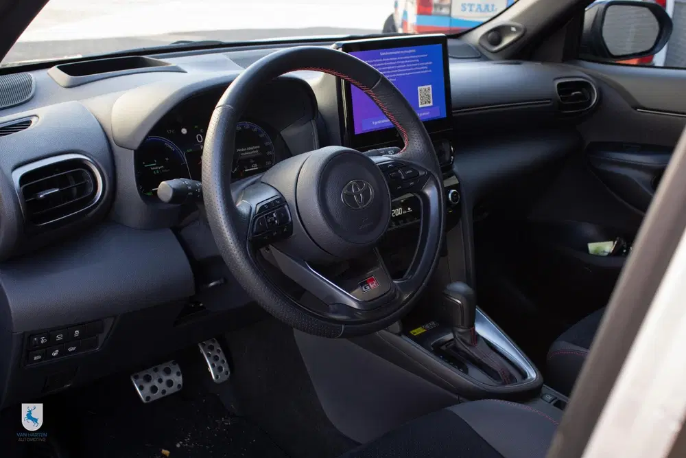 Toyota Yaris Cross 1.5 Hybrid 130 GR SPORT Plus Pack uit 2024, foto 5