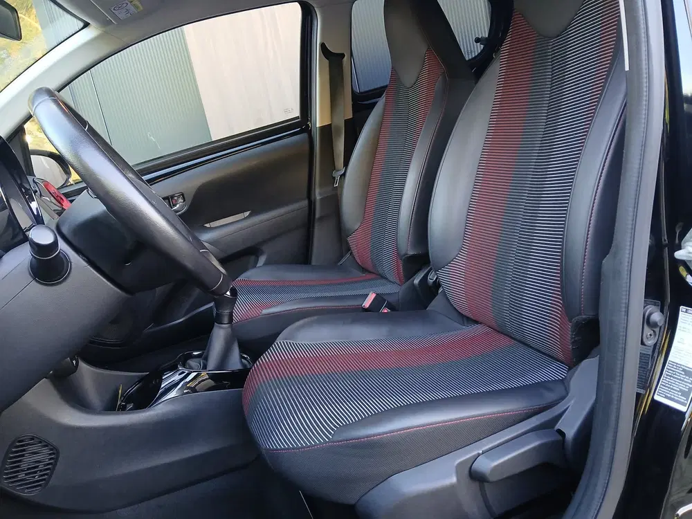 Peugeot 108 1.0 e-VTi GT-Line uit 2019, foto 9