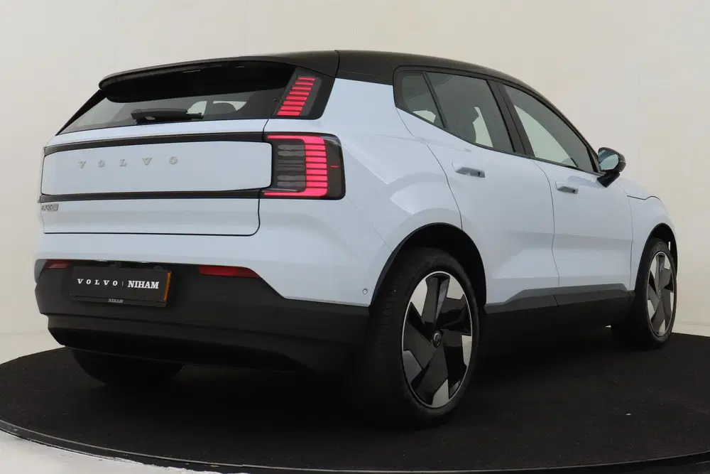 Volvo EX30 SINGLE MOTOR EXTENDED RANGE ULTRA 69 kWh uit 2026, foto 3