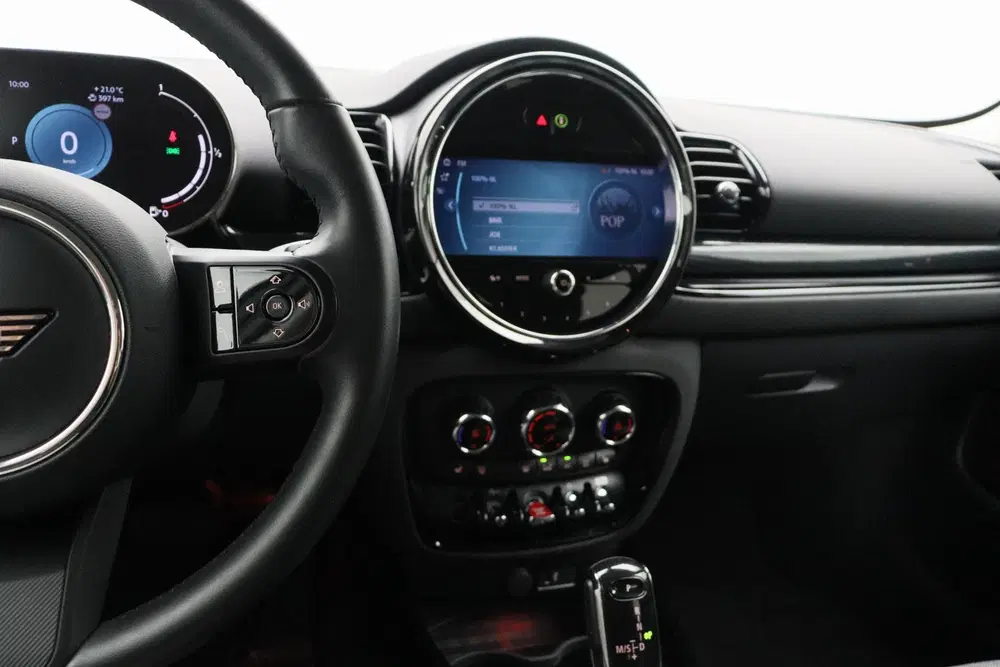 Mini Clubman Cooper Classic Uitvoering + Premium Pakket uit 2024, foto 15