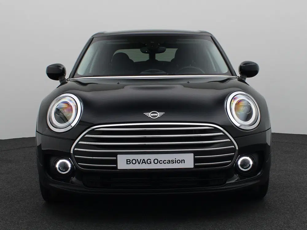 Mini Clubman Cooper Classic Uitvoering + Premium Pakket uit 2024, foto 3