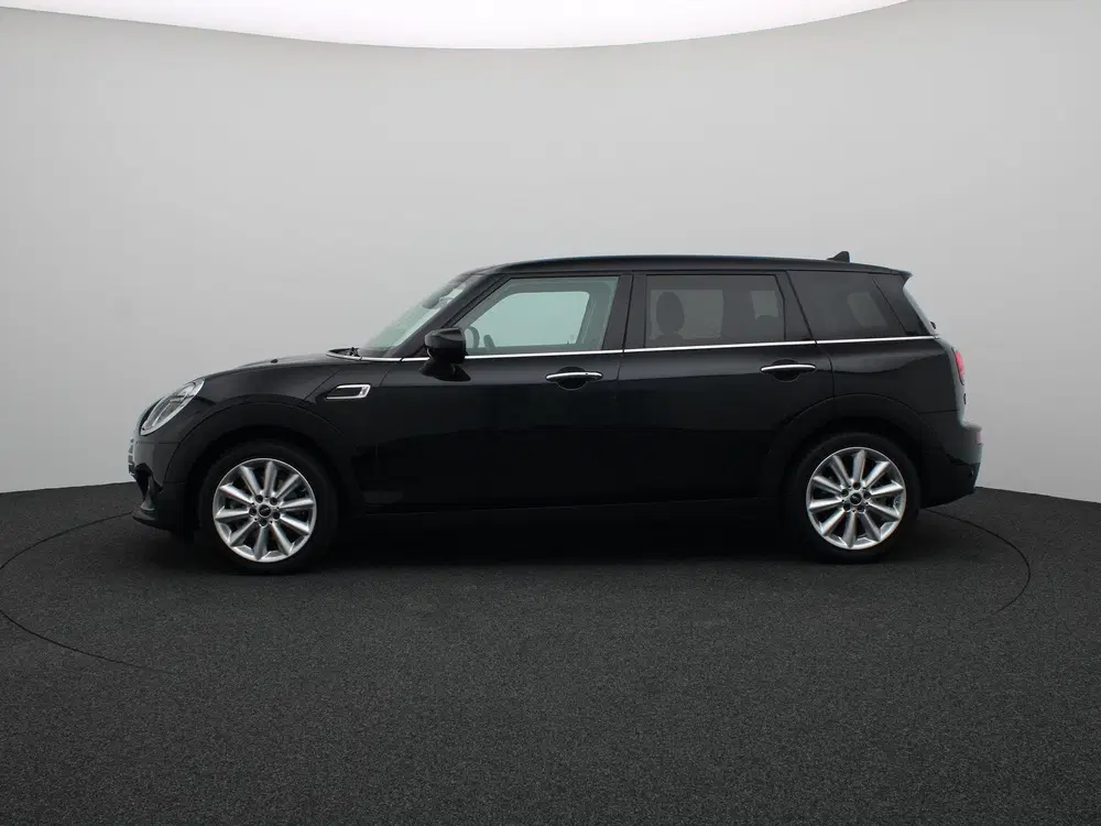 Mini Clubman Cooper Classic Uitvoering + Premium Pakket uit 2024, foto 4