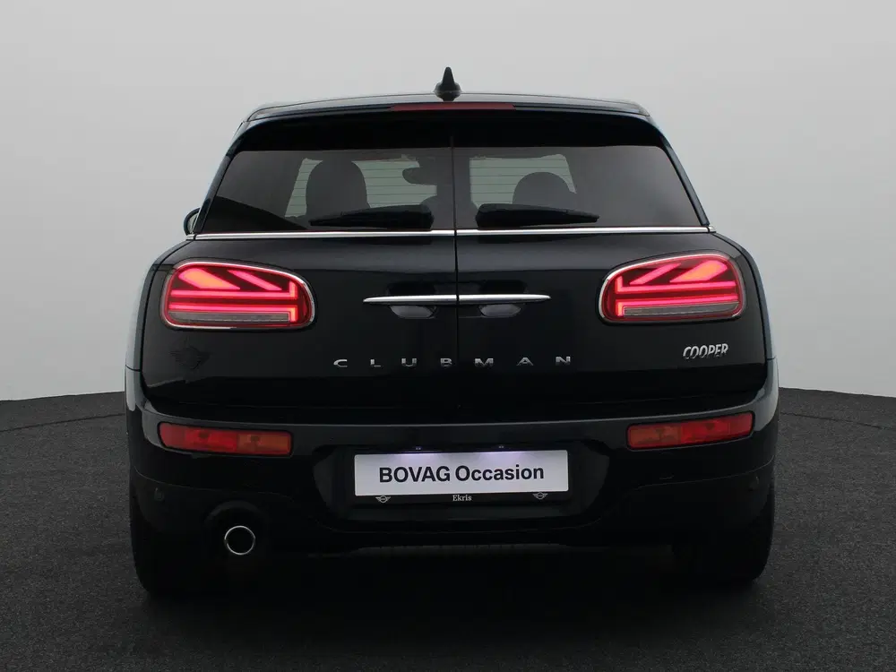 Mini Clubman Cooper Classic Uitvoering + Premium Pakket uit 2024, foto 5