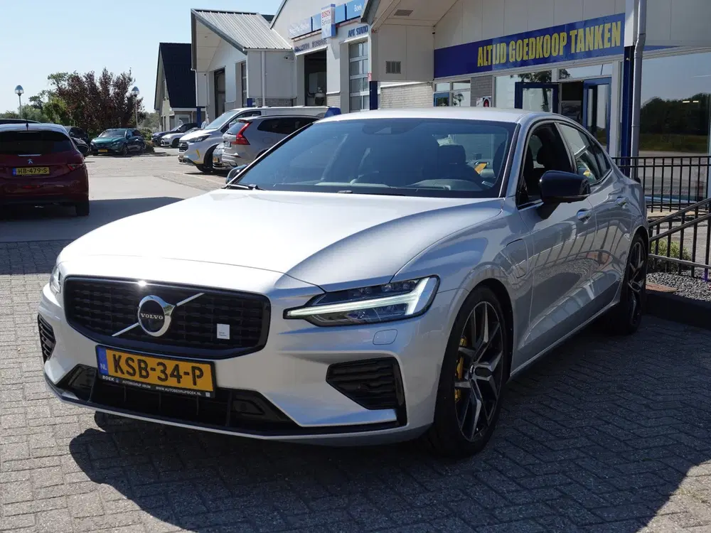 Volvo S60 2.0 T8 AWD Polestar Engineered BOWERS & WI uit 2022, foto 15