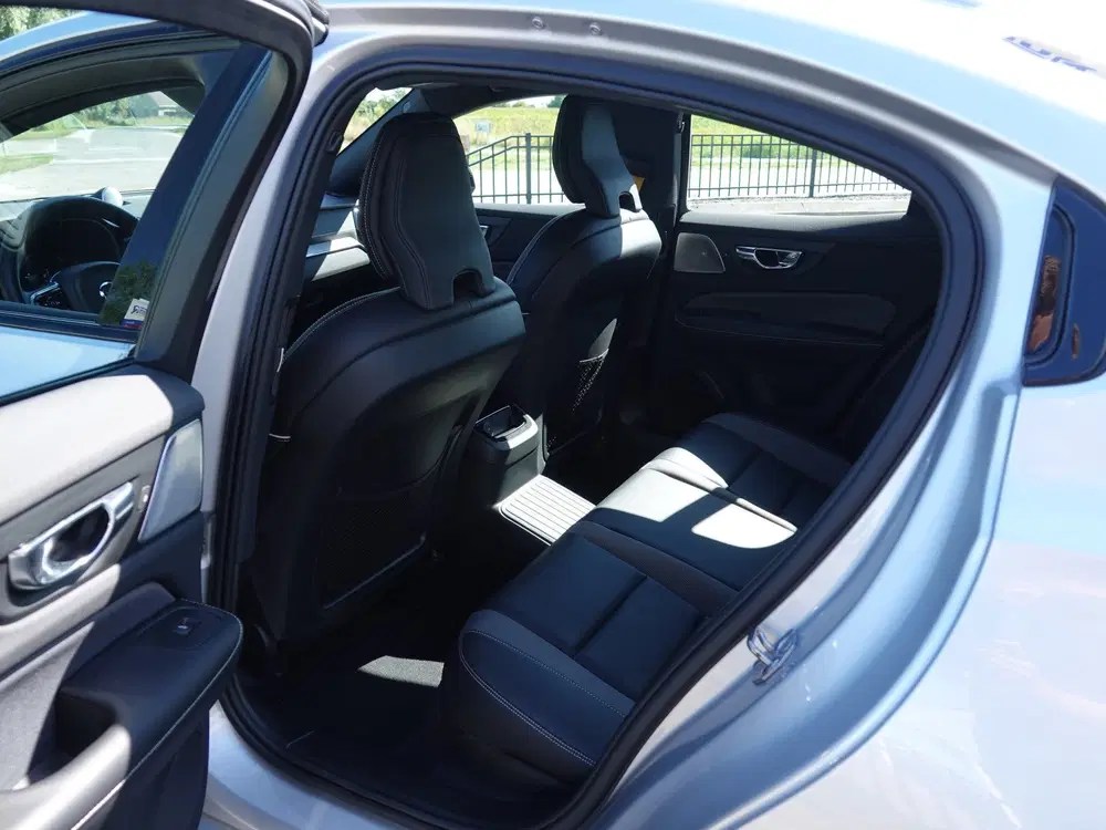 Volvo S60 2.0 T8 AWD Polestar Engineered BOWERS & WI uit 2022, foto 7