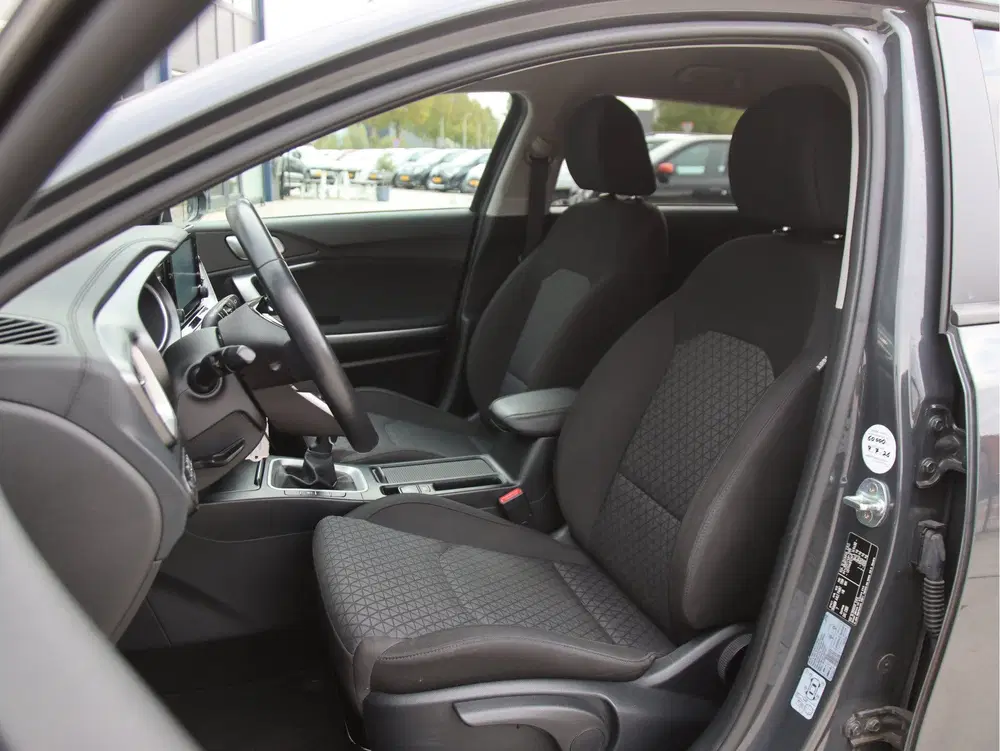 Kia Ceed 1.0 T-GDi DynamicLine Camera uit 2023, foto 9