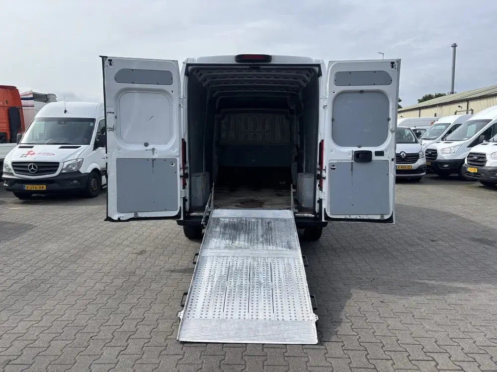 Citroën Jumper 2.2 BlueHDI 165 PK L3 H2 FULL OPTIONS uit 2022, foto 9