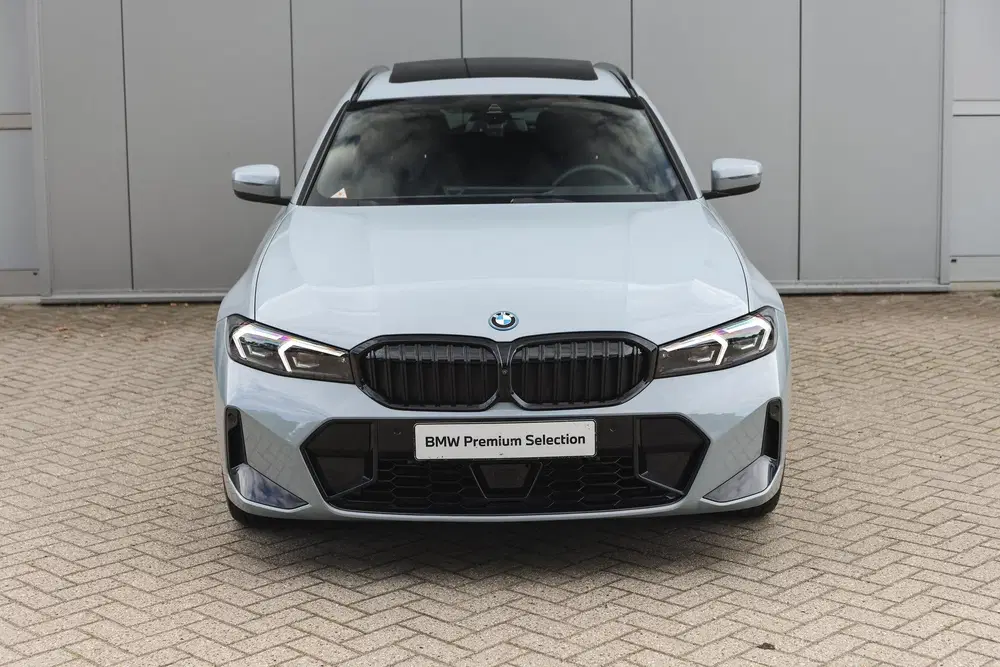BMW 3-serie 330e M Sport Automaat uit 2025, foto 6