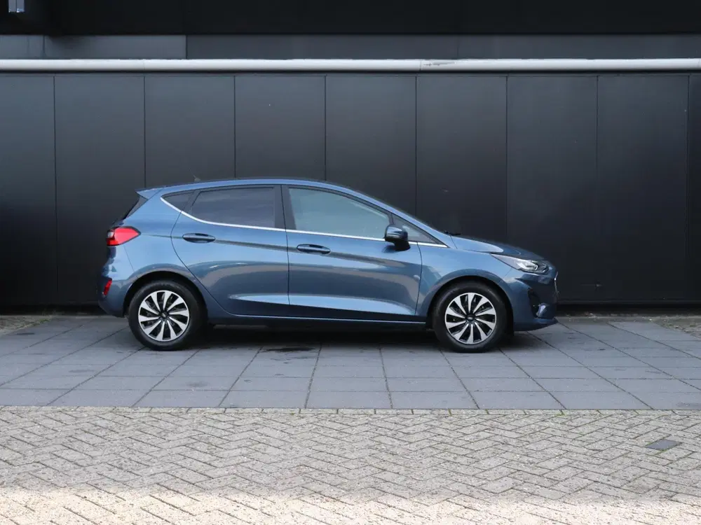 Ford Fiesta 1.0 EcoBoost Hybrid Titanium uit 2022, foto 4