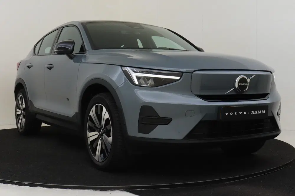 Volvo C40 RECHARGE CORE 69 kWh -PANO.DAK uit 2022, foto 11