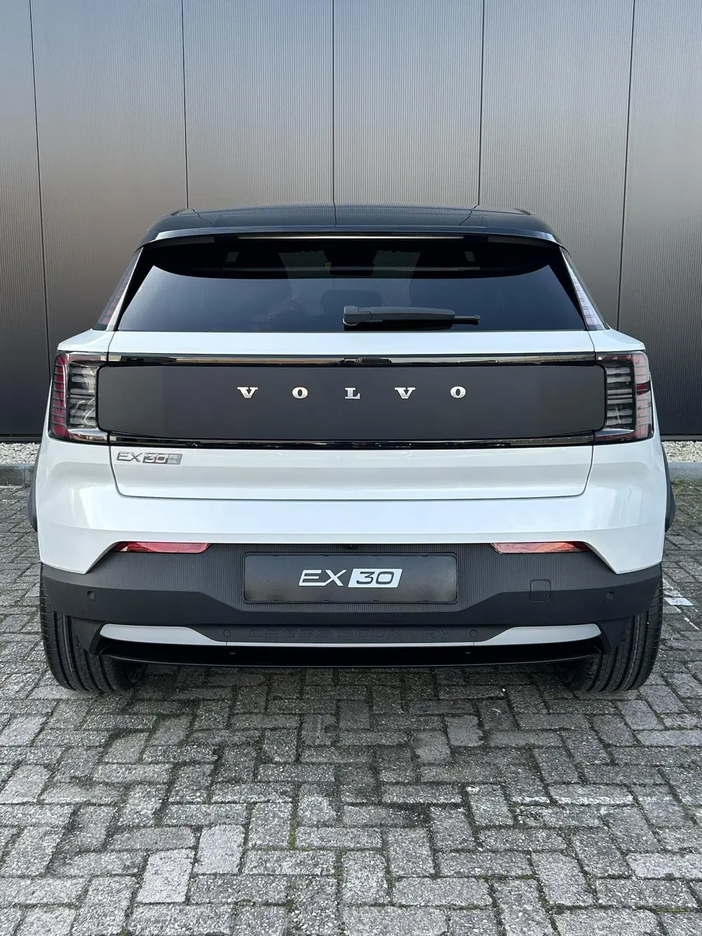 Volvo EX30 P5 Long Range Plus Europa 69 kWh El uit 2026, foto 14