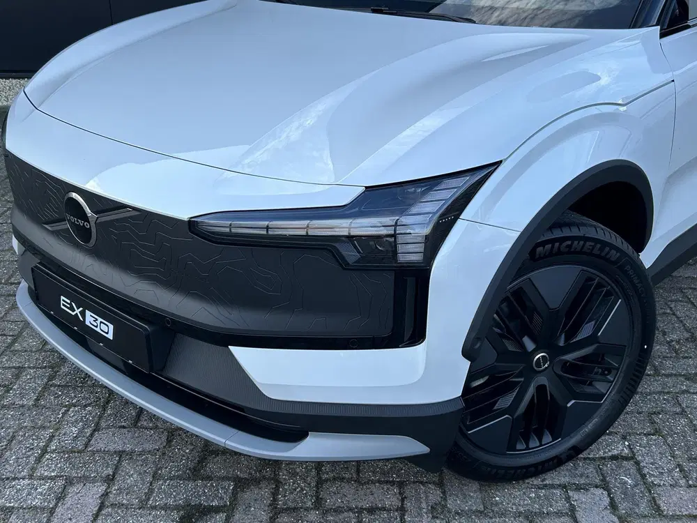 Volvo EX30 P5 Long Range Plus Europa 69 kWh El uit 2026, foto 3