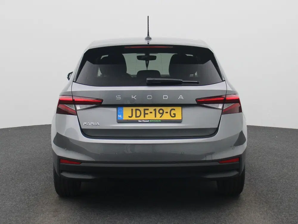Skoda Fabia 1.0 TSI Business Edition Automaat uit 2025, foto 5
