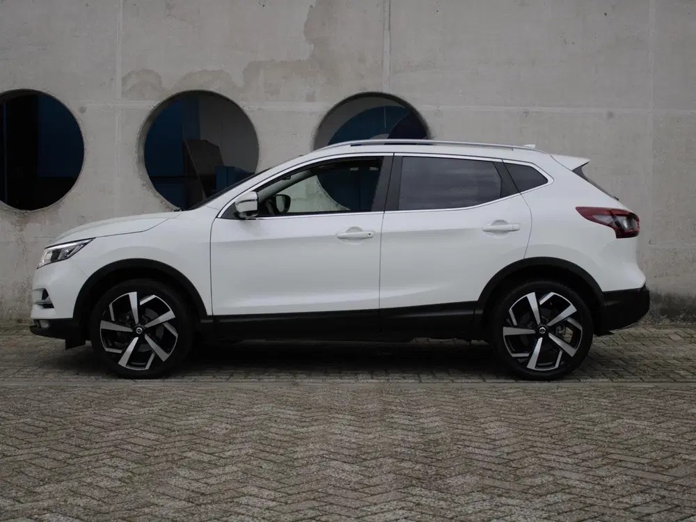 Nissan Qashqai 1.3 DIG-T Premium Edition uit 2021, foto 2