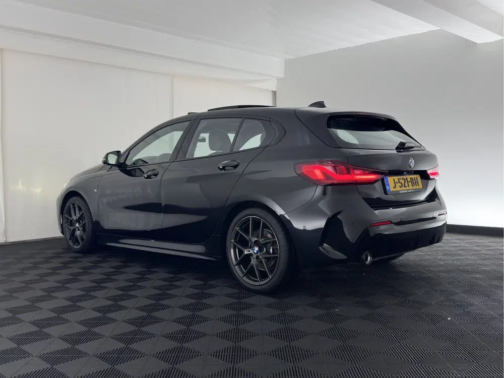 BMW 1-serie 118i M-Sport-Styling High Executive Editio uit 2020, foto 4
