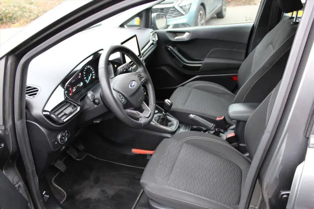 Ford Fiesta 1.0 EcoBoost Hybrid 125pk Titanium uit 2023, foto 6