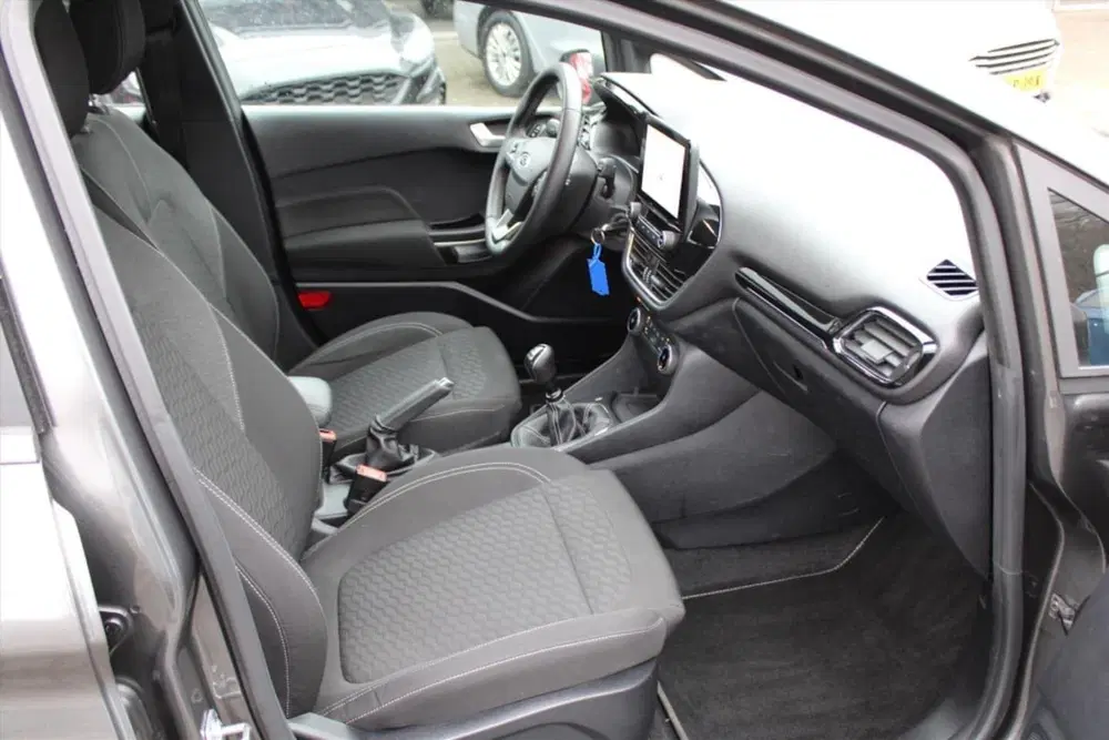 Ford Fiesta 1.0 EcoBoost Hybrid 125pk Titanium uit 2023, foto 8