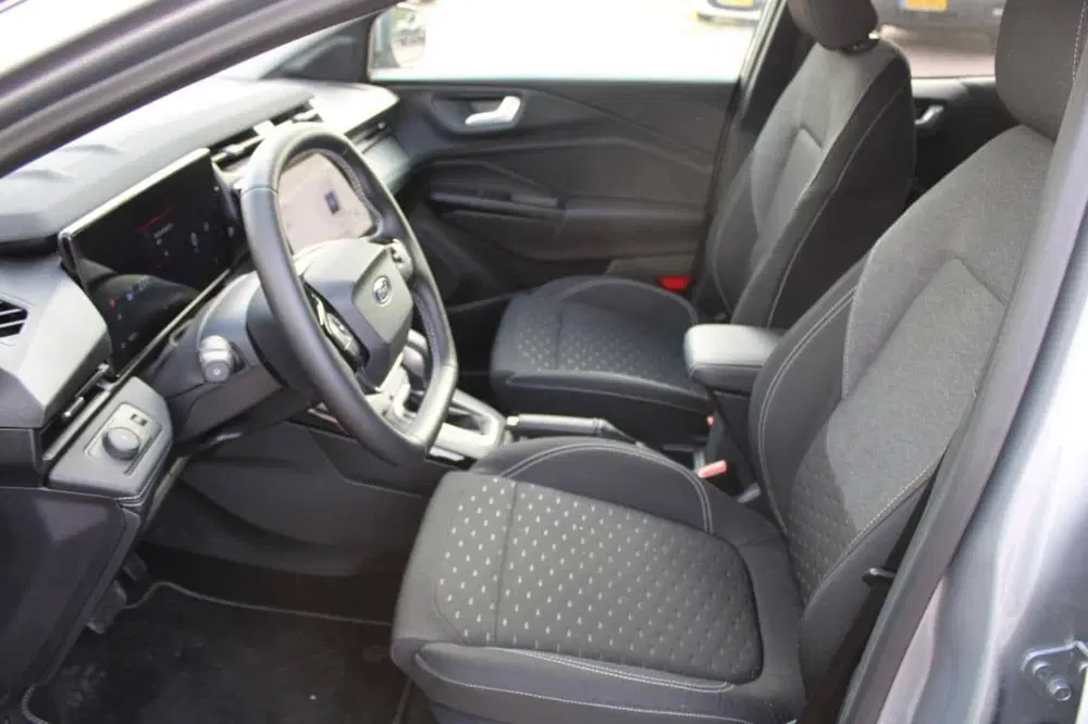 Ford Puma 1.0 Hybrid 125pk Automaat Titanium Comfort uit 2025, foto 12