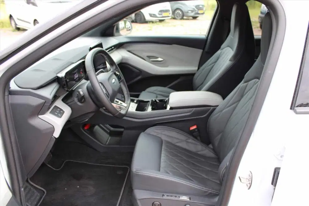 Ford Capri Extended Range AWD 79kWh 340pk Premium uit 2025, foto 13