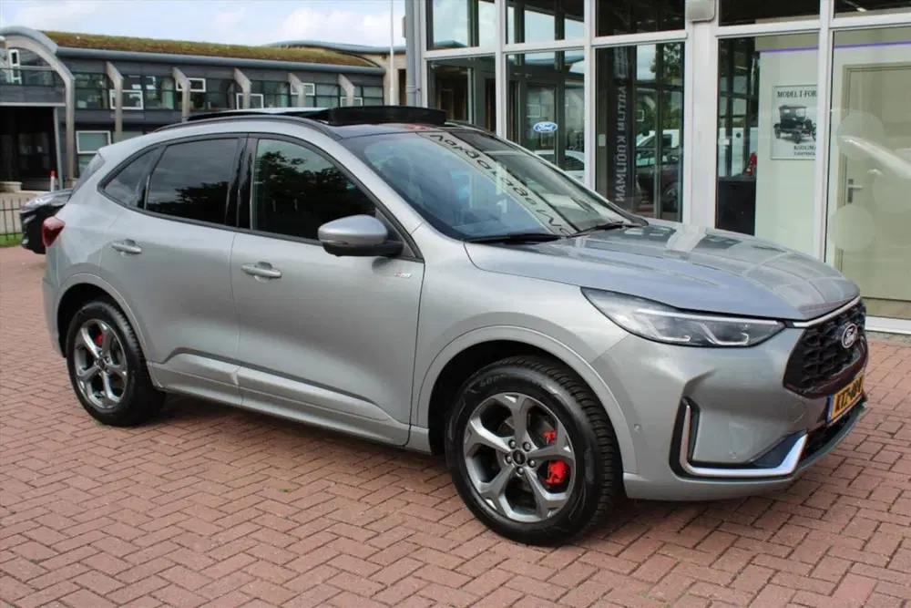 Ford Kuga 2.5 PHEV 243pk e-CVT Automaat ST-Line X uit 2025, foto 3