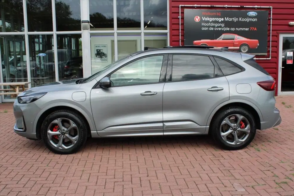 Ford Kuga 2.5 PHEV 243pk e-CVT Automaat ST-Line X uit 2025, foto 5