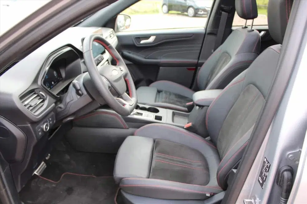 Ford Kuga 2.5 PHEV 243pk e-CVT Automaat ST-Line X uit 2025, foto 7