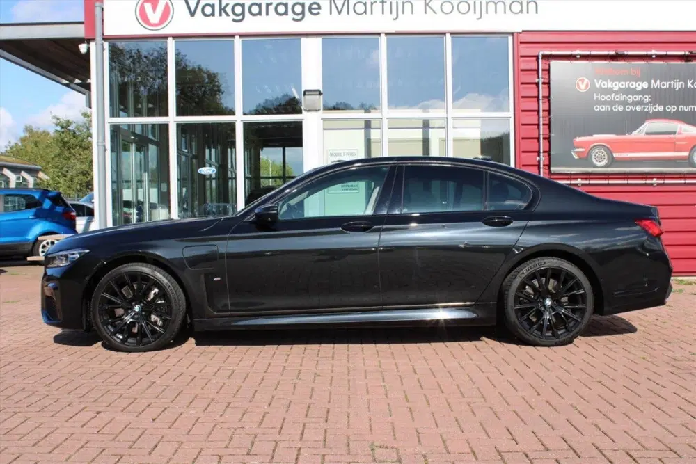 BMW 7-serie (g11) 745e 394pk iPerformance Aut M-Pakket uit 2020, foto 2