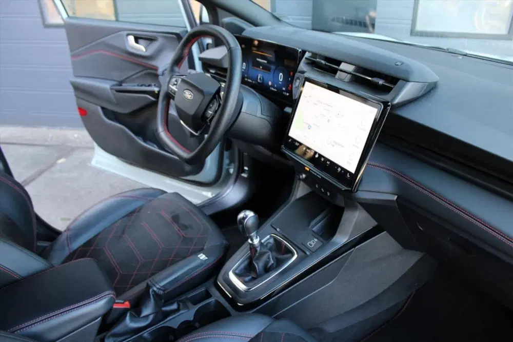 Ford Puma 1.0 Hybrid 125pk ST-Line X uit 2024, foto 13