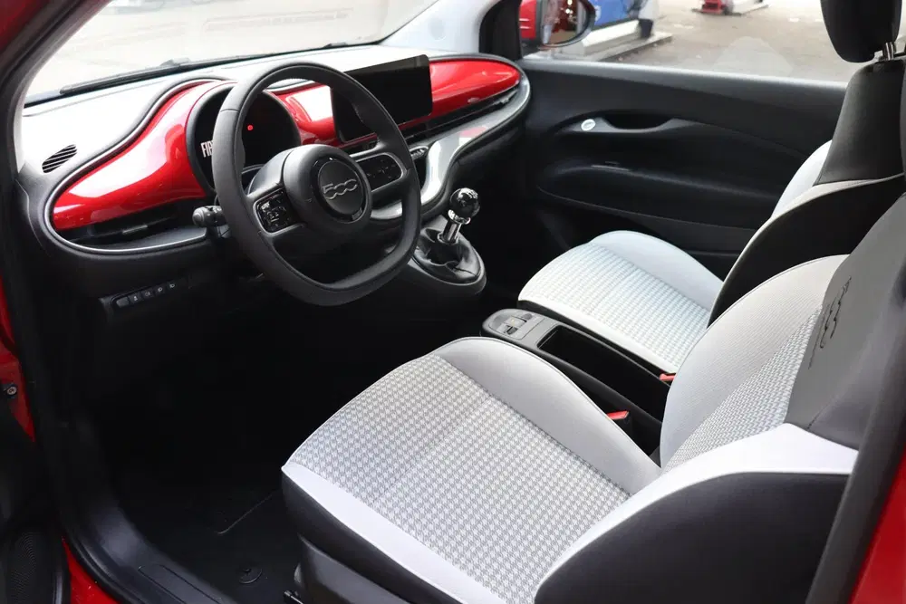 Fiat 500 1.0 Hybrid Torino Launch Edition NIEUW MOD uit 2026, foto 9