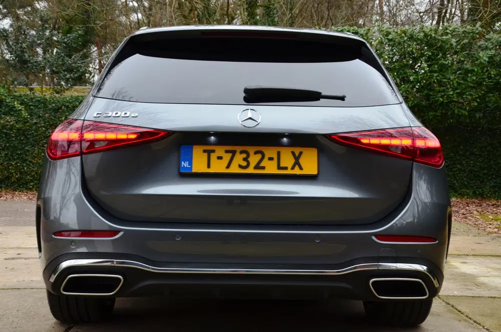 Mercedes-Benz C-Klasse 300 e AMG Line Automaat uit 2023, foto 13