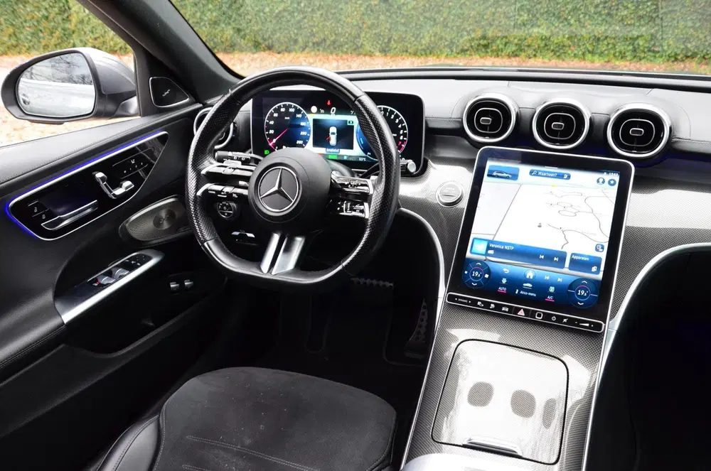 Mercedes-Benz C-Klasse 300 e AMG Line Automaat uit 2023, foto 6