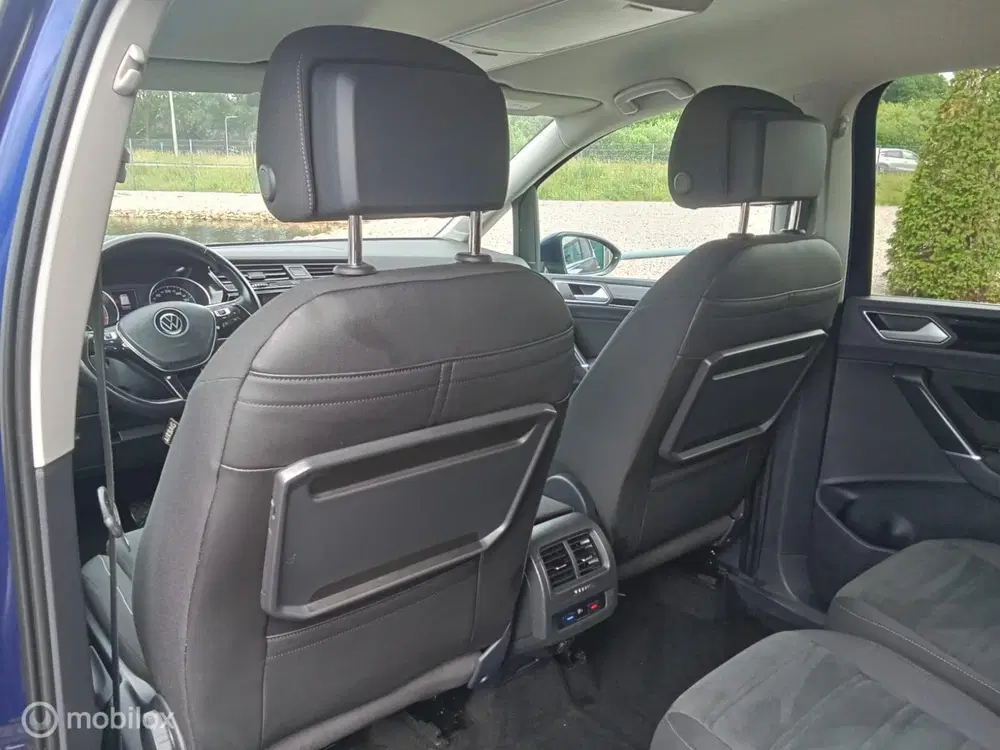 Volkswagen Touran 1.5 TSI Comfortline Business 7P uit 2021, foto 11
