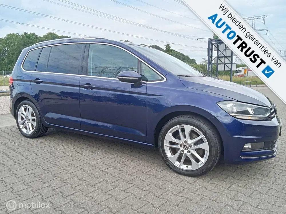 Volkswagen Touran 1.5 TSI Comfortline Business 7P uit 2021, foto 3