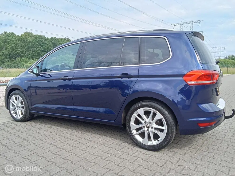 Volkswagen Touran 1.5 TSI Comfortline Business 7P uit 2021, foto 4